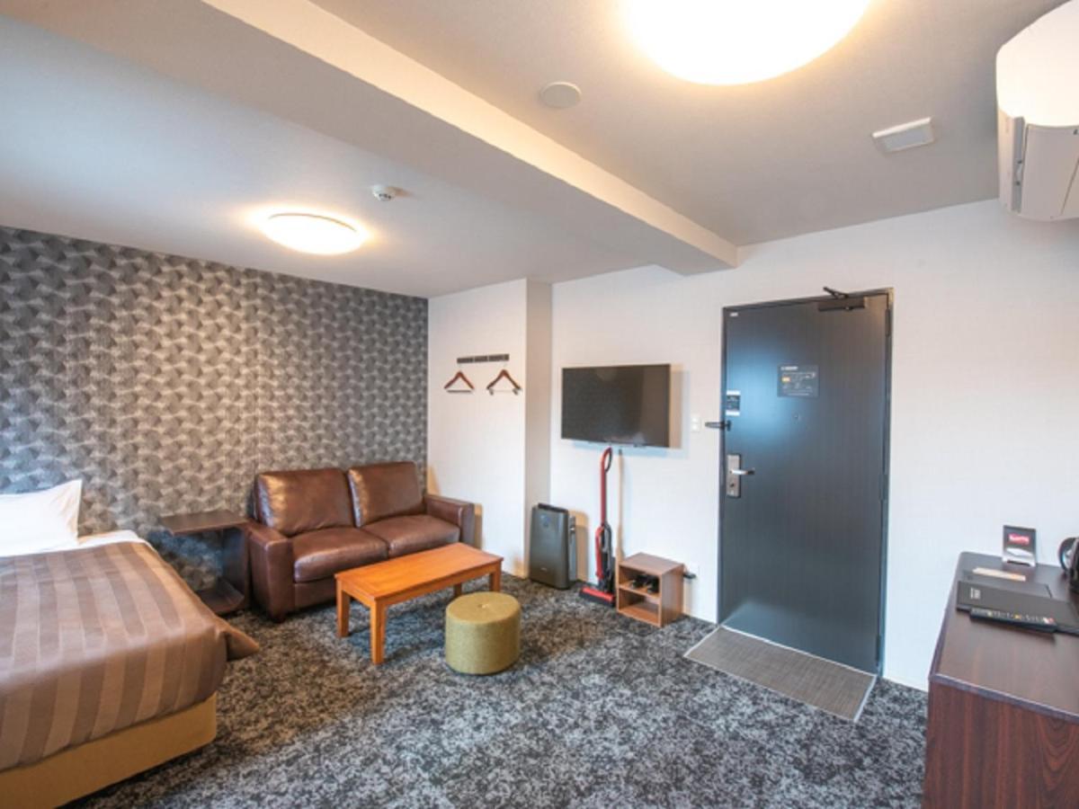 HOTEL LiVEMAX 博多駅前 Fukuoka  Eksteriør billede