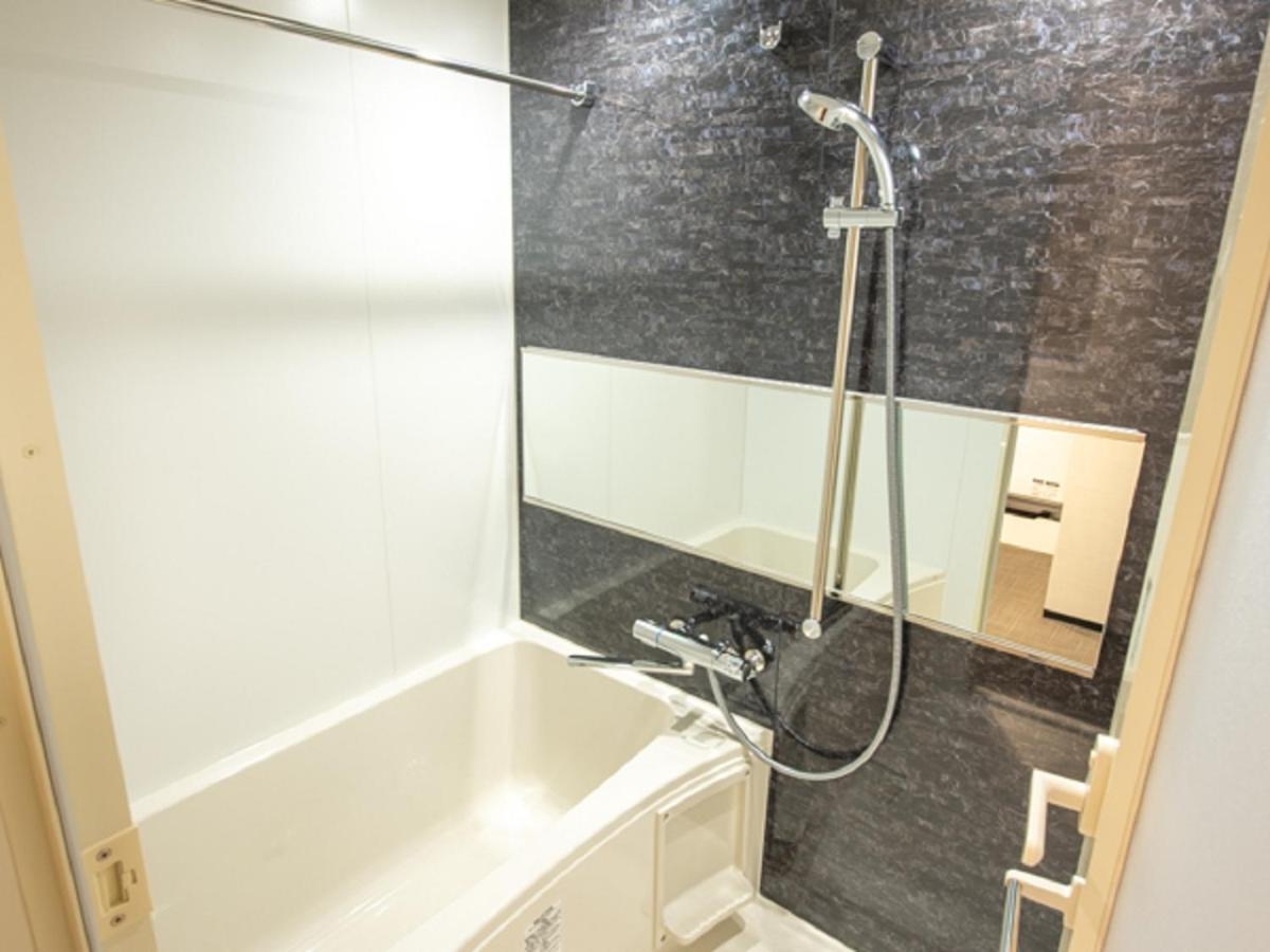 HOTEL LiVEMAX 博多駅前 Fukuoka  Eksteriør billede