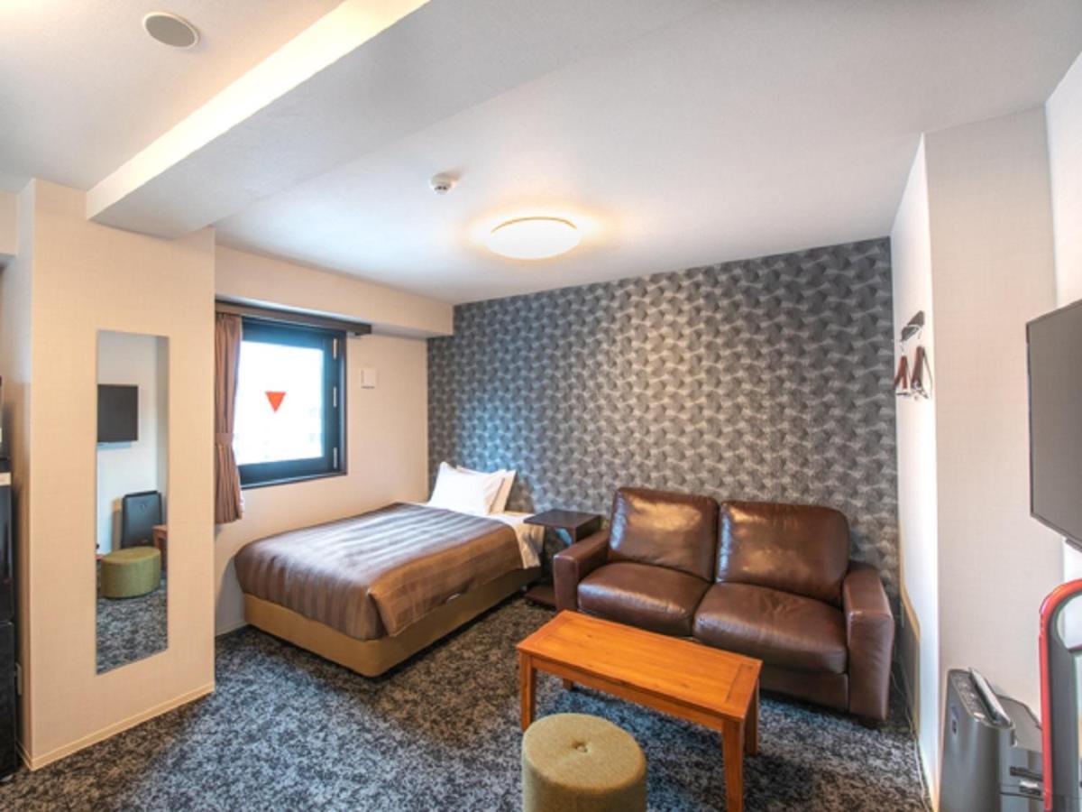 HOTEL LiVEMAX 博多駅前 Fukuoka  Eksteriør billede